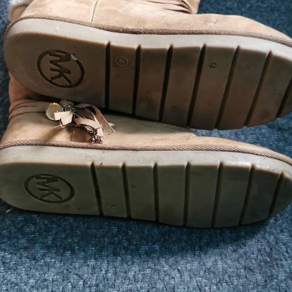 Mk boots - Picture 7 of 7